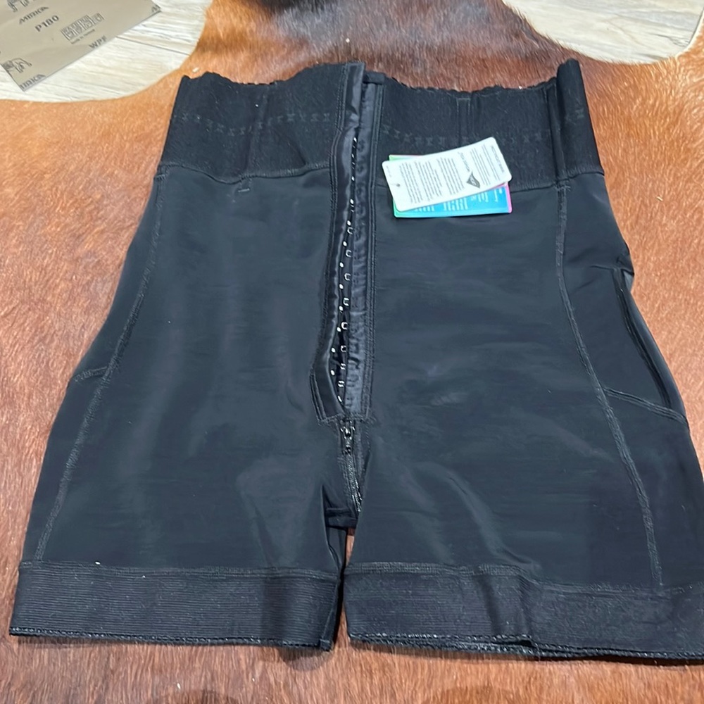 FAJA SHORT COLOMBIANA EXELENTE CALIDAD